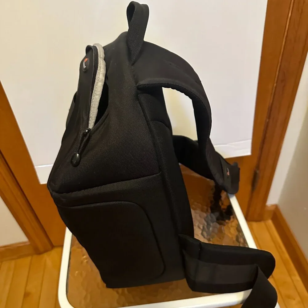 Lowenpro - Camera Sling Backpack - Grey/Black - Large